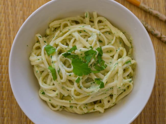 Pâtes sauce coriandre sésame d'après Julie Andrieu