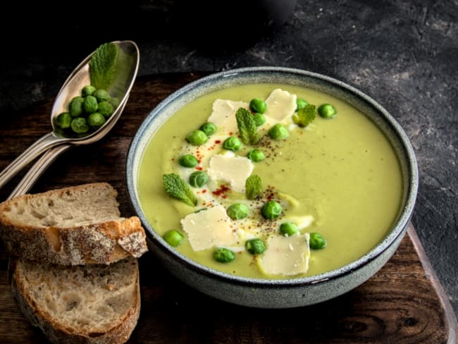 Le velouté de petits pois printanier à la menthe