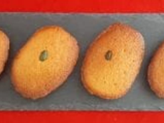 Madeleine à la pistache