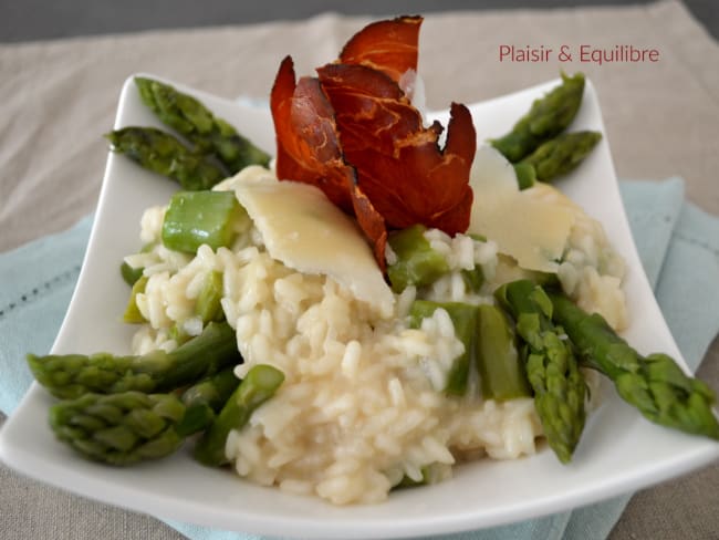 Risotto aux asperges vertes, chips de jambon speck