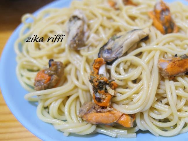 Spaghetti à l'ail et aux moules