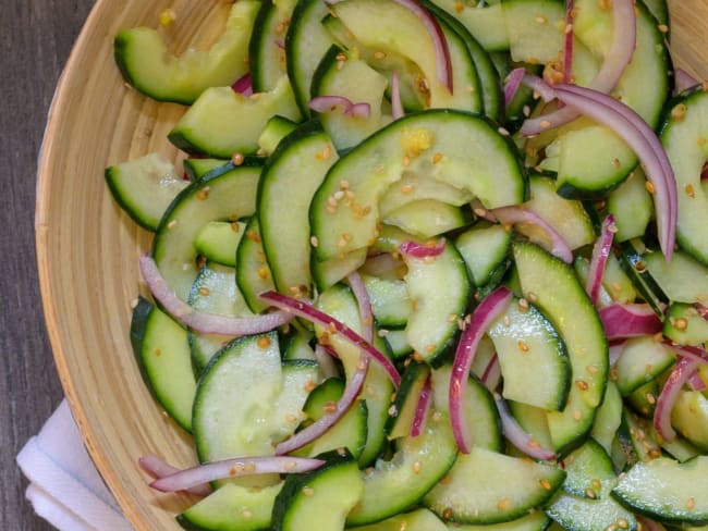 Salade de concombre, ail et gingembre, d'Ottolenghi