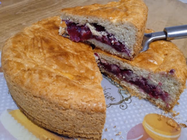 Le gâteau basque à la cerise