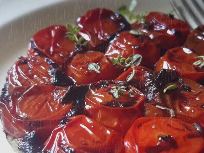 Tatin de tomates cerises à la tapenade d'olives noires pour vos buffets d'été