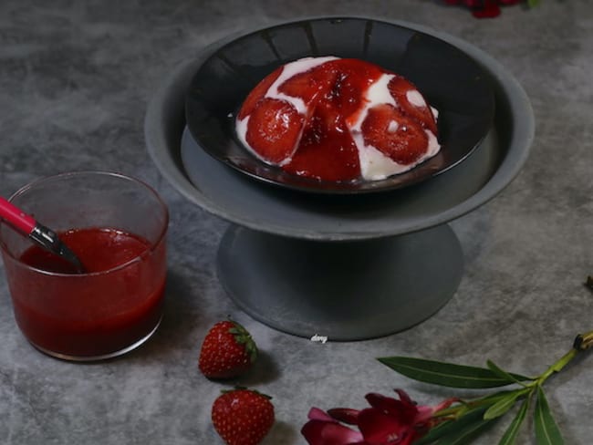 Entremets aux fraises et aux fromage blanc