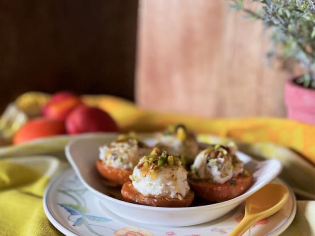 Abricots farcis de ricotta aux pistaches