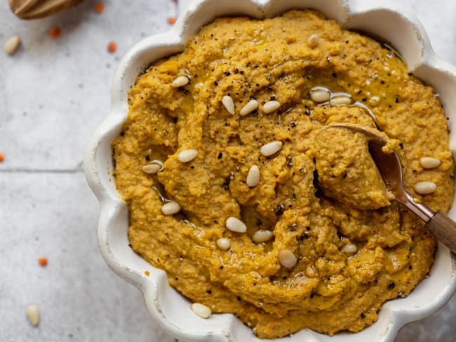 Houmous de lentilles corail aux carottes rôties