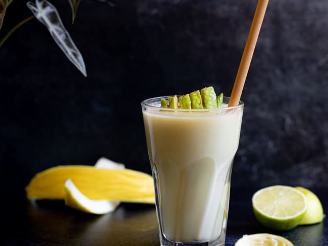 Smoothie détox petit déjeuner à l'avocat