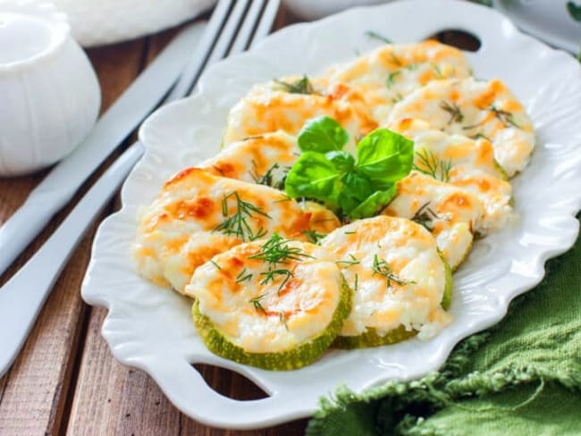 Vous allez adorer cette recette de courgettes à la mozzarella