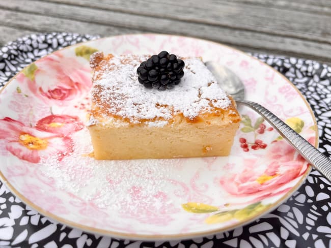 Gâteau magique au jus et zestes de citron