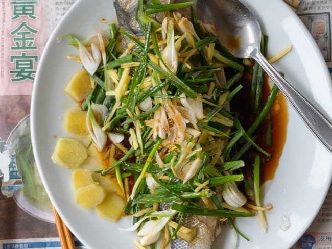 Poisson vapeur à la chinoise pour le nouvel an chinois