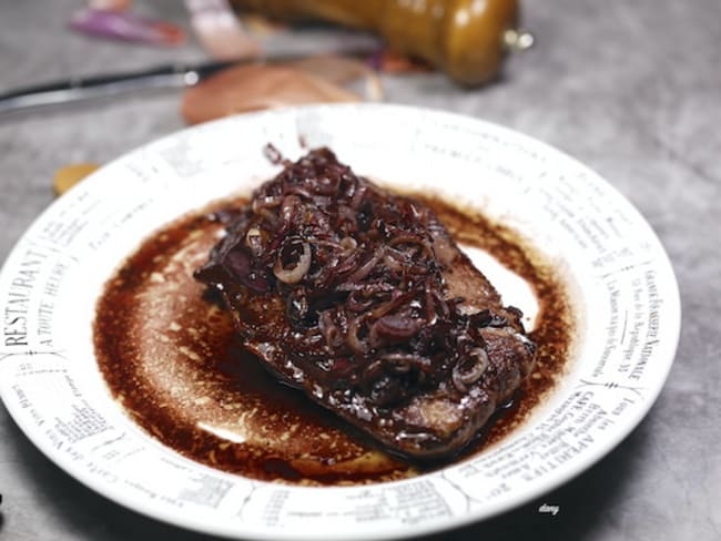 Bavette à l'échalote et au vin rouge