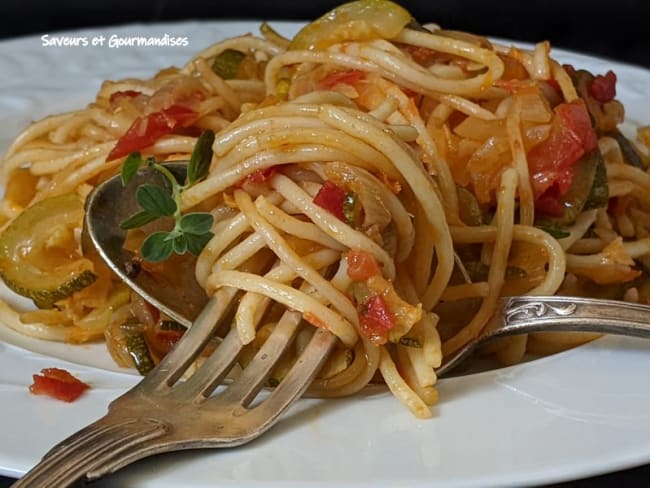 Spaghetti aux courgettes.