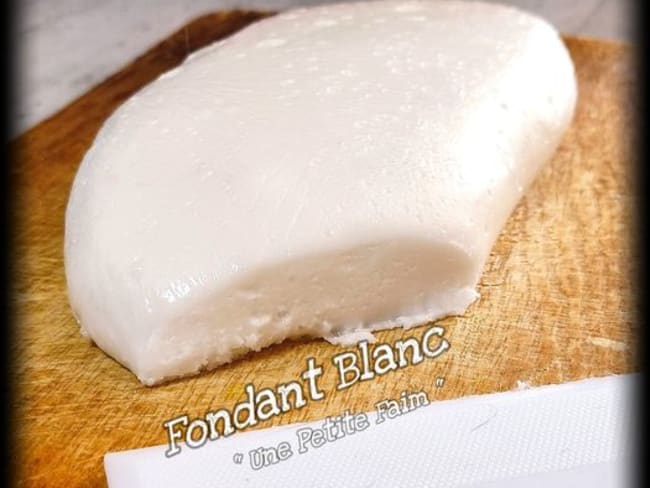 Fondant blanc pour éclair, religieuse, chou...