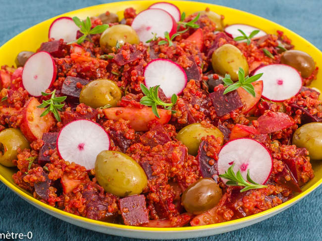 Salade de quinoa, betteraves, radis et olives