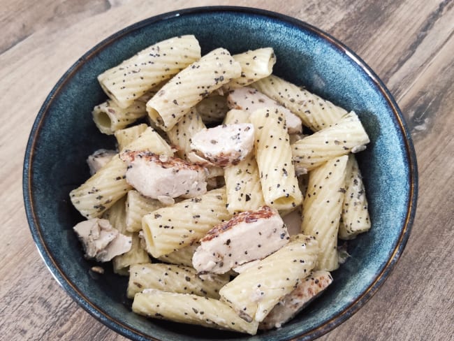 Salade de pâtes au poulet rôti et citron