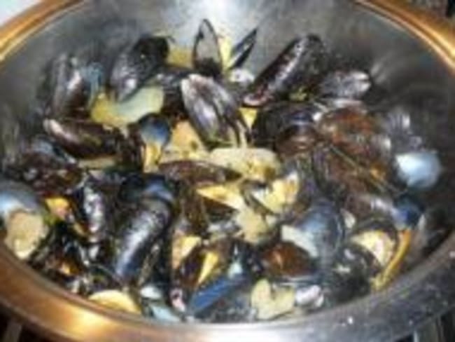 Moules au Beurre à l'Ail