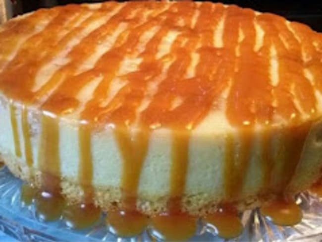 Gâteau magique vanillé aux pommes caramélisées