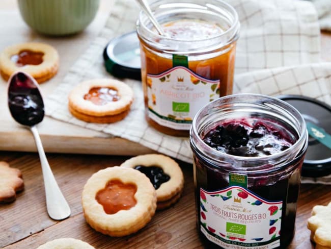 Biscuits au beurre à la confiture