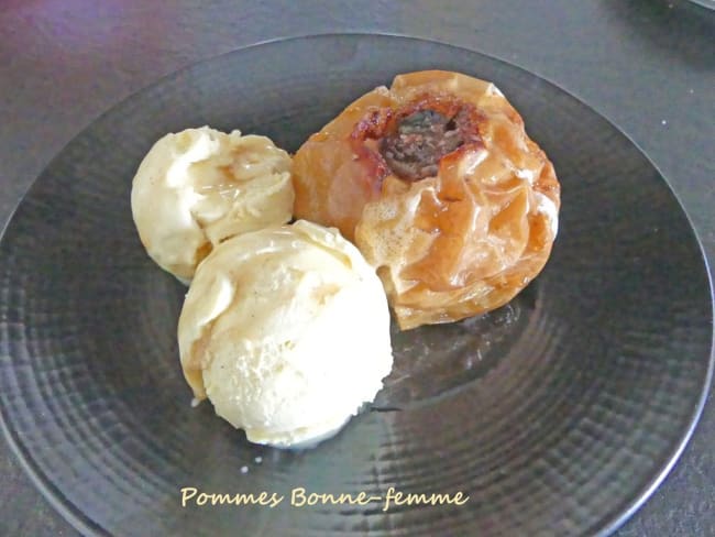 Pommes "Bonne Femme" à la cassonade, la cannelle et les raisins secs