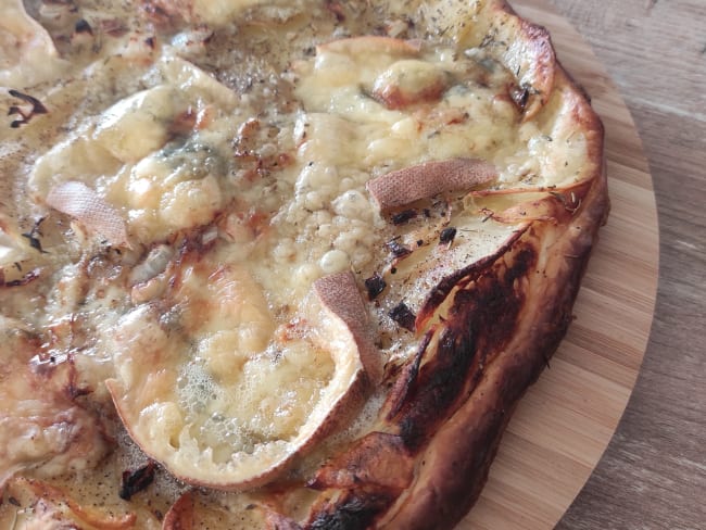 Tarte fine salées aux pommes de terre et fromage morbier