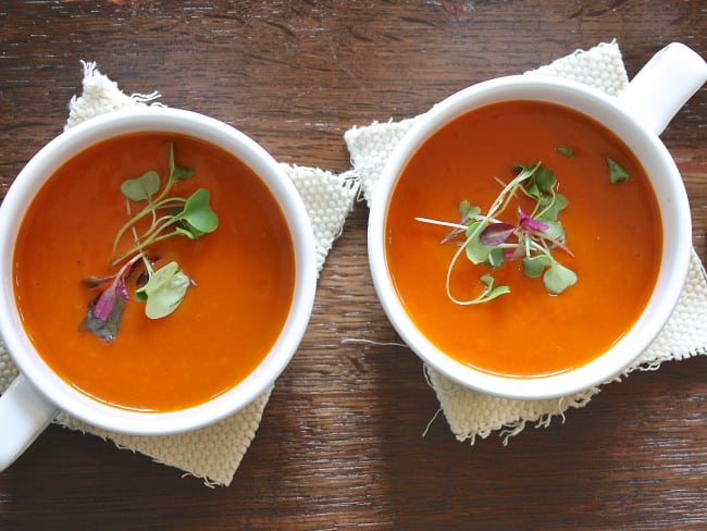 Soupe ultra rapide à la tomate et riz pour le dîner