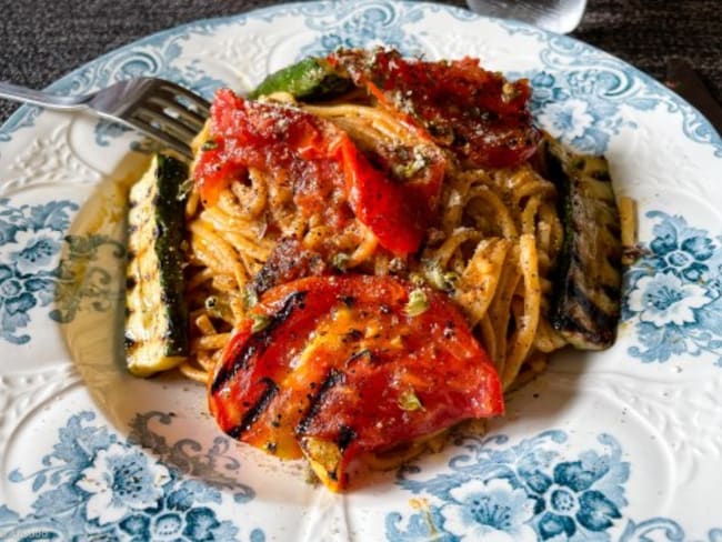 Pâtes linguine aux légumes grillés