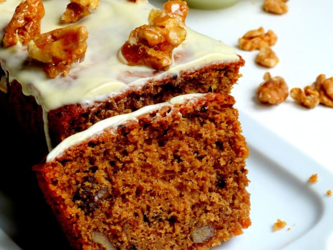 Cake au café et aux noix pour le goûter