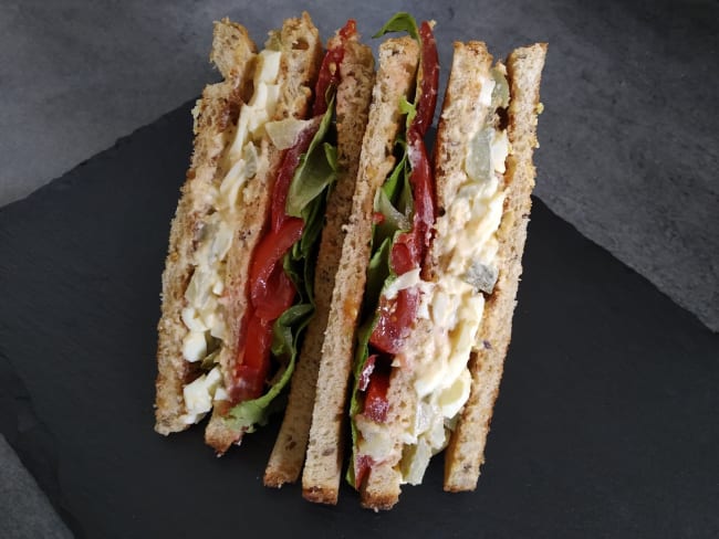 Club sandwich aux œufs