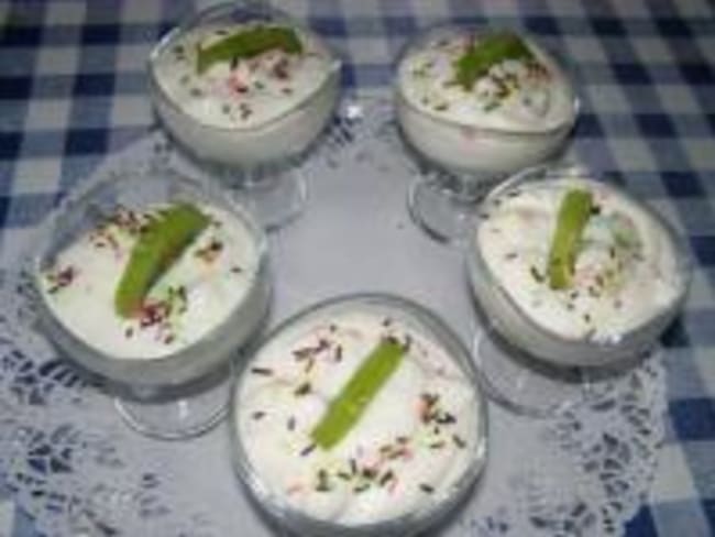 Mousse au Fromage Blanc et aux Kiwis