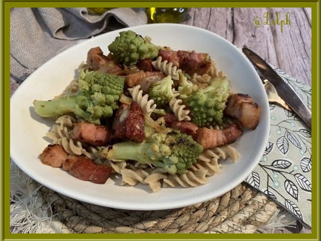 Poêlée de chou romanesco et poitrine fumée