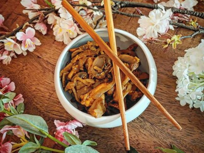 Champignons fumés à la sauce laquante Hoisin