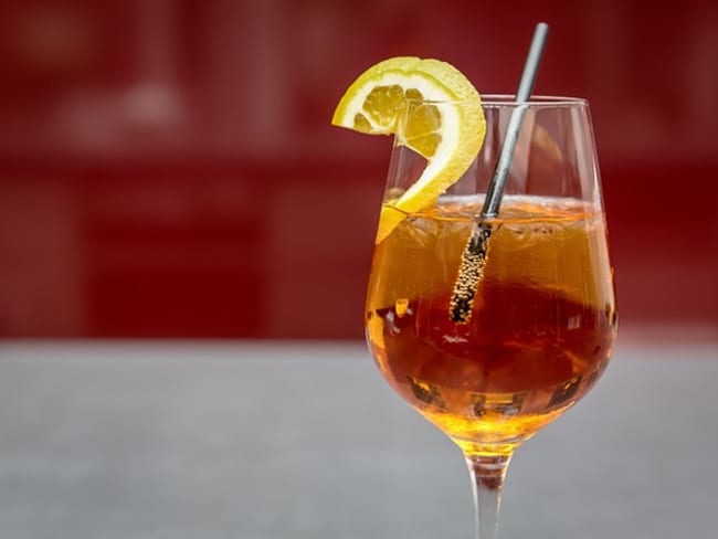 Cocktail rhum, le petit créole au citron, gingembre et passion