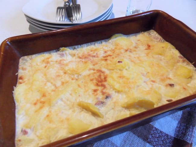 Gratin de pommes de terre à la terrine de foie forestière