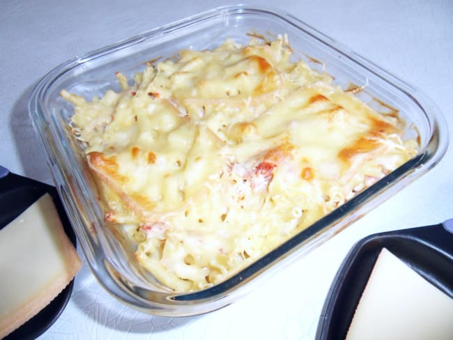 Gratin de pâtes façon raclette