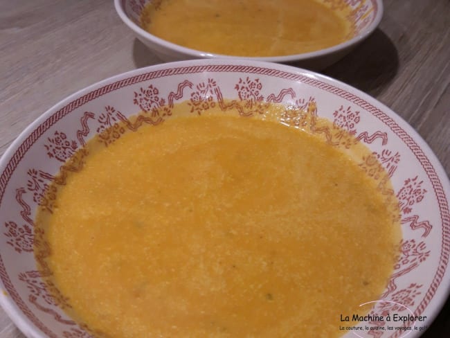 Crème de potimarron au curcuma (soupe, entrée)