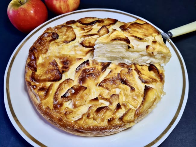 Gâteau très frais aux pommes, à la ricotta