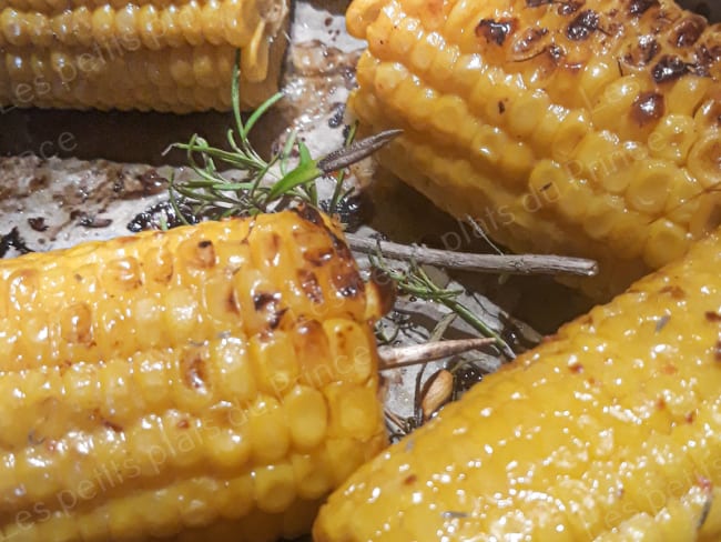 Epis de maïs grillés au four pour Thanksgiving (Grilled Corn)