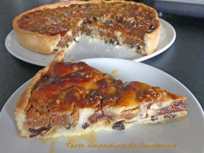 Tarte amandine de l'automne aux fruits secs