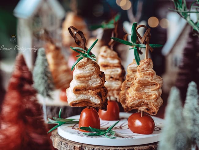 Sapin apéritif de Noël feuilleté au pesto