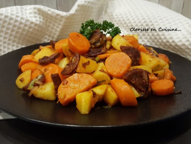 Poêlée de pommes de terre carottes et chorizo