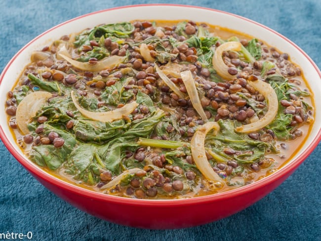 Dhal de lentilles aux épinards et lait de coco