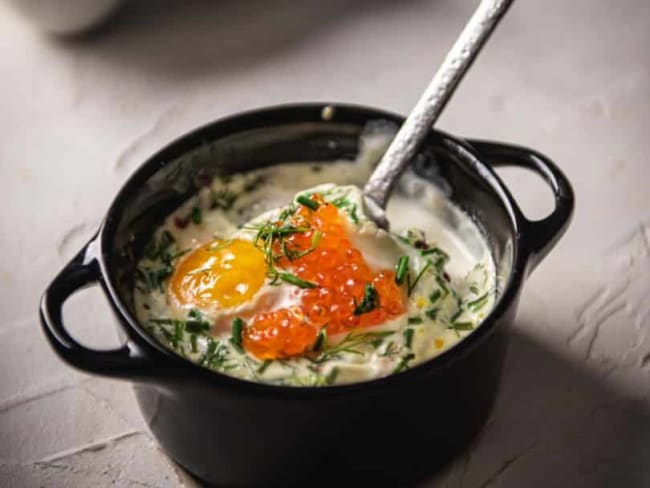 Oeuf cocotte au saumon et à la ciboulette pour les fêtes