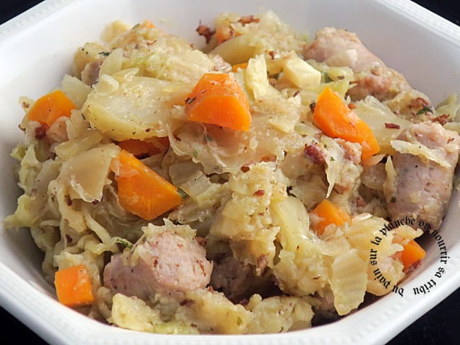 Potée au chou et à la palette de porc demi-sel, un délicieux plat d