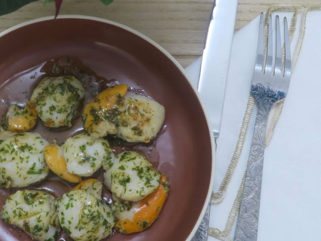 Noix de Saint-Jacques poêlées au beurre persillé au parmesan