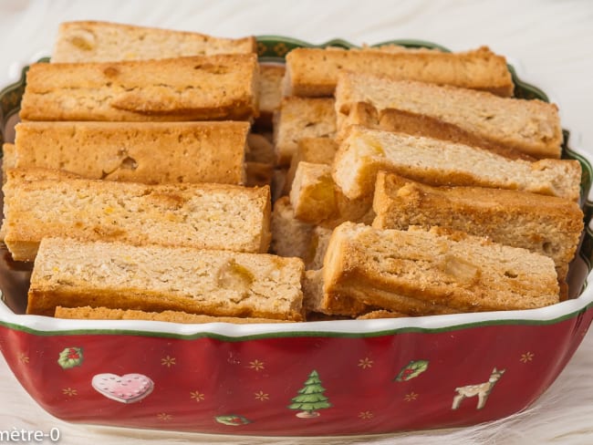 Délicieux biscuits croquants à l’orange confite