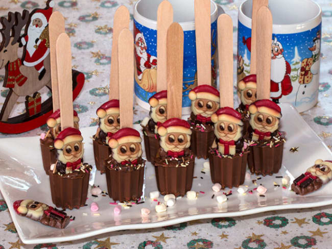 Sucettes père noël pour un bon chocolat chaud