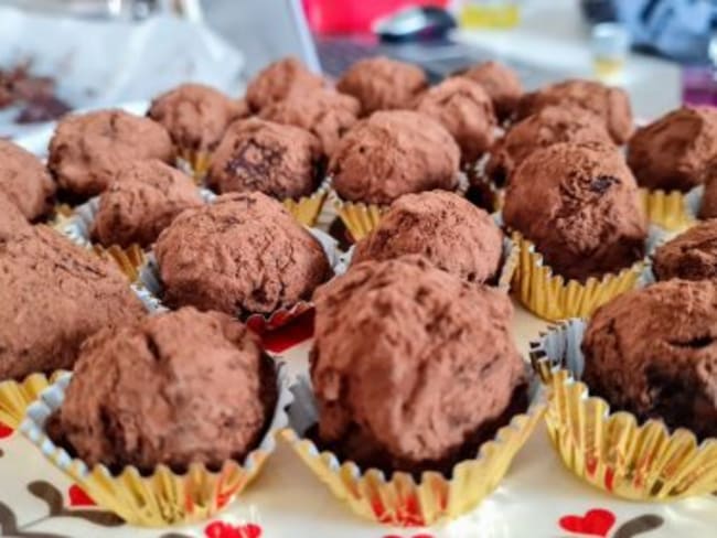 Truffes de noël au chocolat comme chez le pâtissier