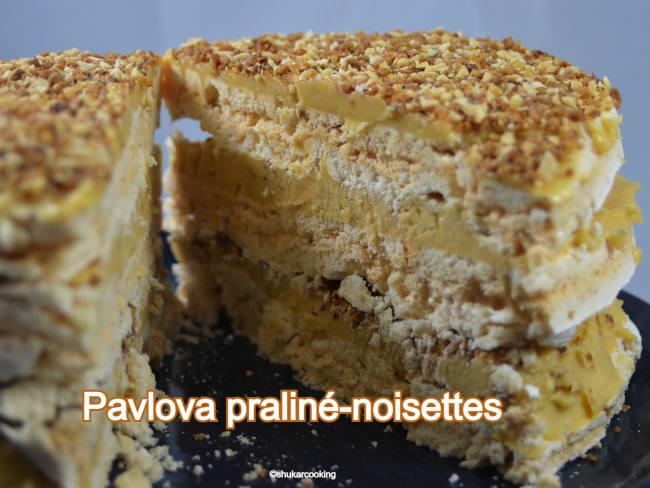 Pavlova praliné noisettes : un dessert de fête
