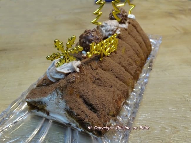 Bûche de noël mousse mascarpone et pâte à tartiner chocolat praliné